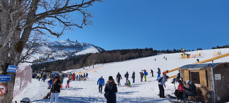 Find a ski Instructor in Bayerisch Eisenstein Arber-Skischulzentrum Find a ski Instructor in Bayerisch Eisenstein Arber-Skischulzentrum